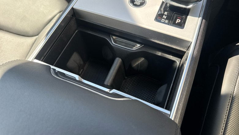 Land Rover Range Rover 3.0 D300 SE 4dr Auto Diesel Estate